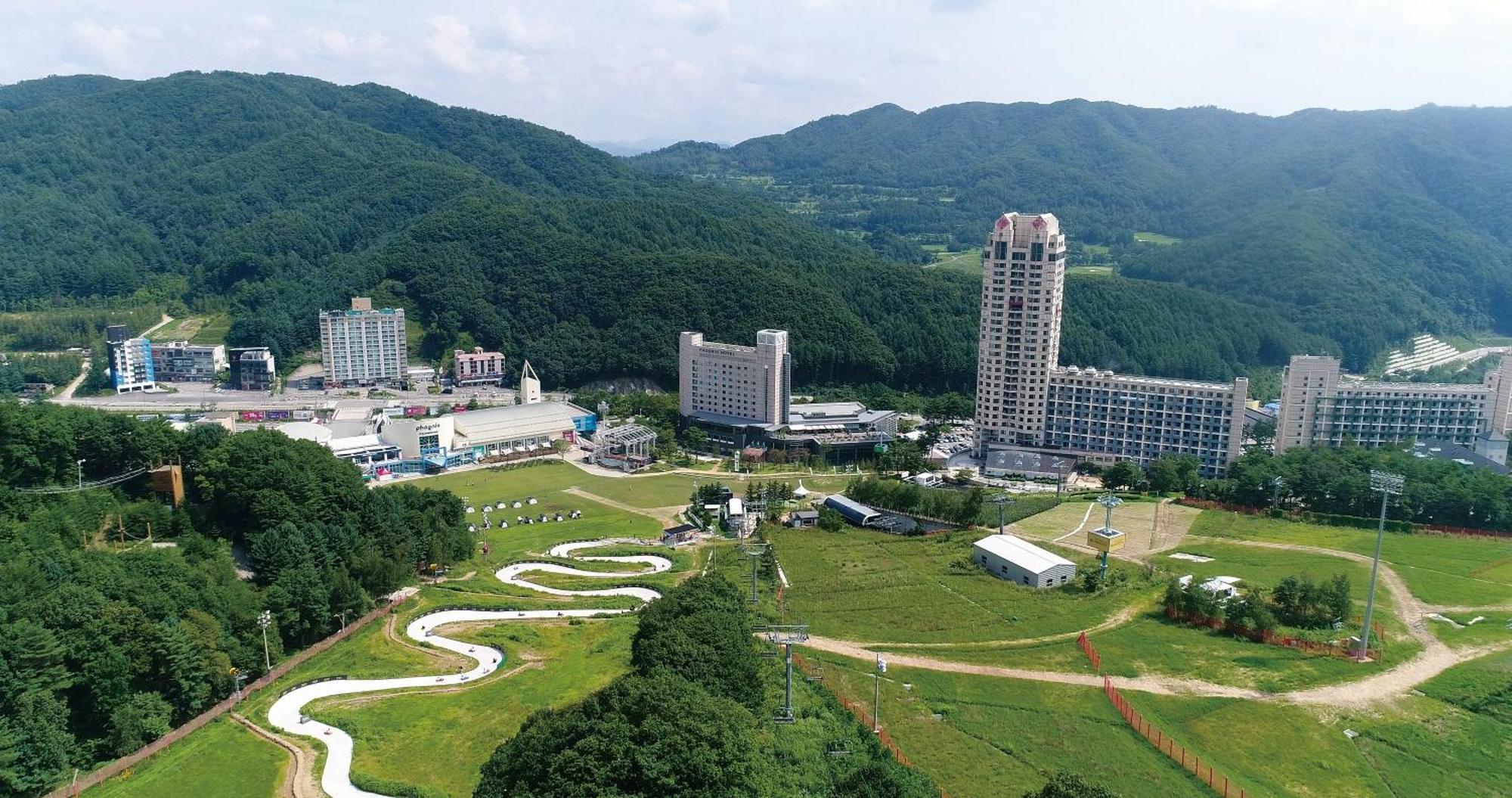 Phoenix Resort Pyeongchang Bagian luar foto