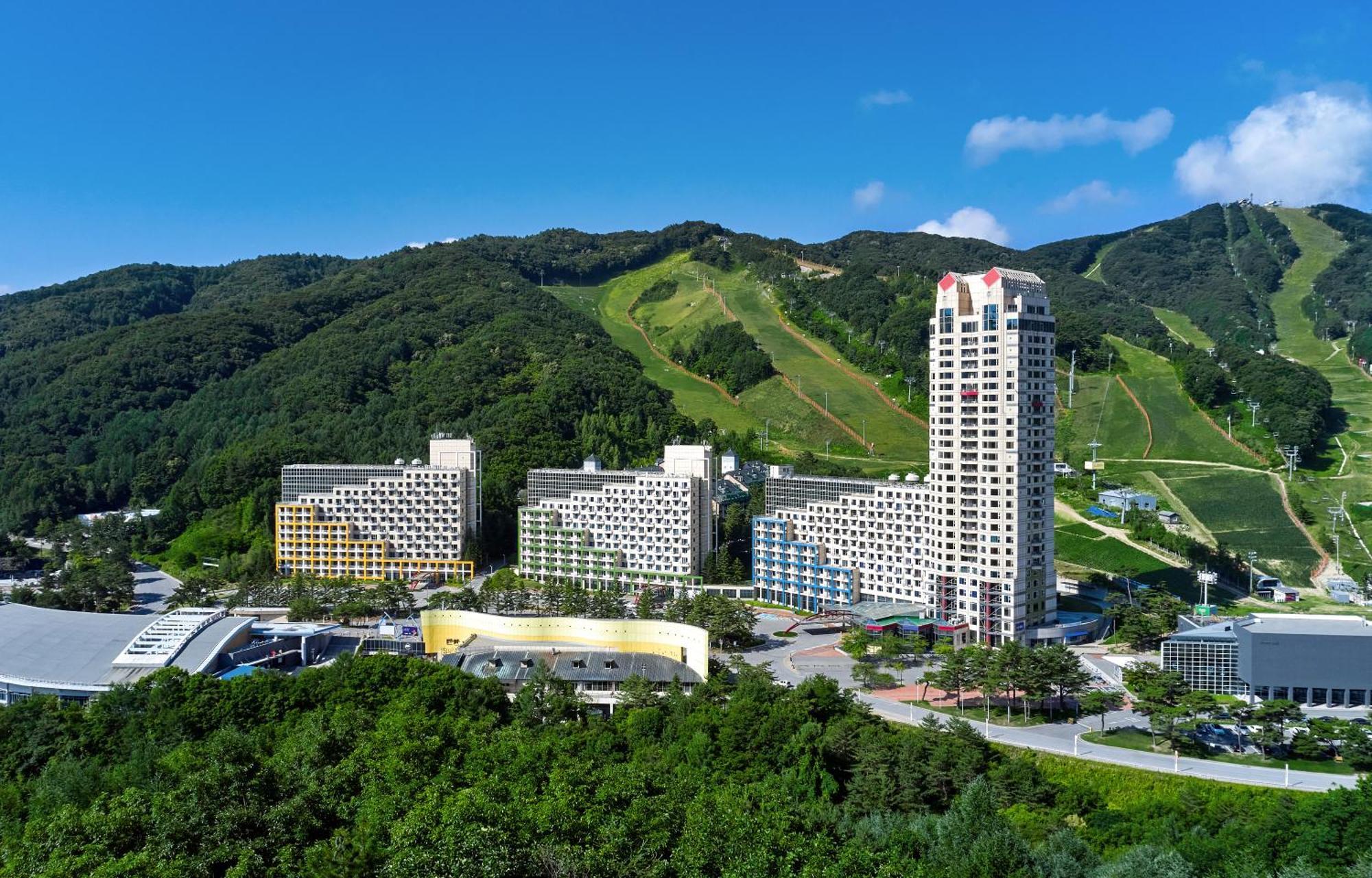 Phoenix Resort Pyeongchang Bagian luar foto